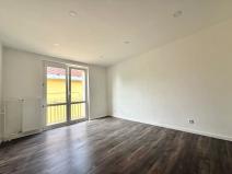 Prodej bytu 2+1, Ostrov, Jungmannova, 52 m2