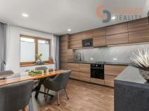 Prodej rodinného domu, Velké Bílovice, nám. Osvoboditelů, 350 m2