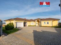 Prodej rodinného domu, Louny, Březinova, 429 m2