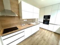 Prodej bytu 3+1, Zlín, Česká, 68 m2