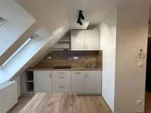 Pronájem bytu 2+1, Kyjov, třída Komenského, 48 m2