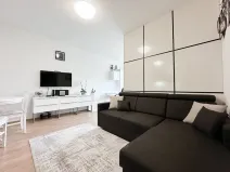 Prodej bytu 2+kk, Praha - Horní Měcholupy, Modenská, 54 m2