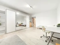 Prodej bytu 4+1, Praha - Holešovice, Bubenská, 100 m2