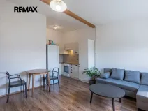 Pronájem bytu 2+kk, Praha - Žižkov, Biskupcova, 38 m2