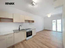 Pronájem bytu 1+kk, Račetice, 36 m2