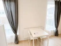 Pronájem bytu 1+kk, Praha - Vysočany, Poděbradská, 25 m2