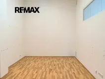 Pronájem kanceláře, Praha - Kobylisy, Horňátecká, 19 m2