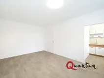 Pronájem bytu 1+kk, Praha - Troja, Sosnovecká, 28 m2