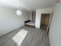 Pronájem bytu 1+1, Mladá Boleslav, Zalužanská, 37 m2