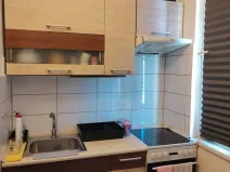 Pronájem bytu 1+1, Praha - Troja, Mazurská, 30 m2
