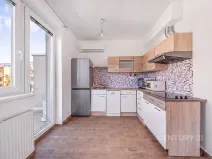 Pronájem bytu 1+kk, Praha - Kyje, Sicherova, 33 m2