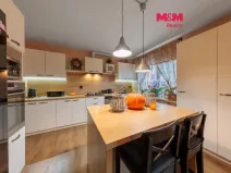 Prodej rodinného domu, Nová Role, Chodovská, 160 m2
