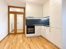 Pronájem bytu 2+1, Praha - Žižkov, Milíčova, 53 m2