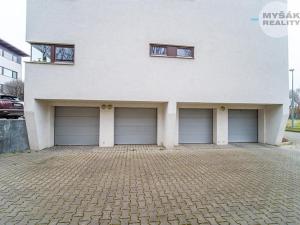 Prodej bytu 2+kk, Praha - Hostavice, Lucinková, 60 m2