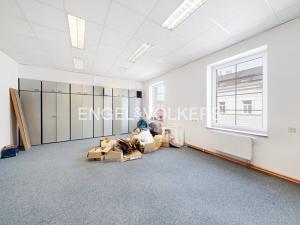 Pronájem kanceláře, Plzeň, Barrandova, 58 m2