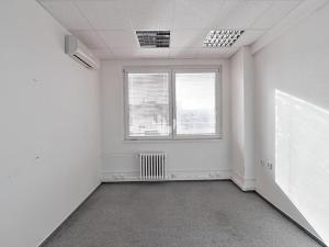 Pronájem kanceláře, Praha - Libeň, Na Žertvách, 2000 m2