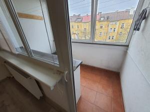 Prodej bytu 3+1, Cheb, Valdštejnova, 75 m2