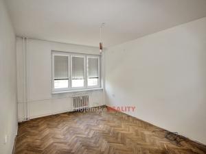 Prodej bytu 2+1, Znojmo, Bolzanova, 55 m2