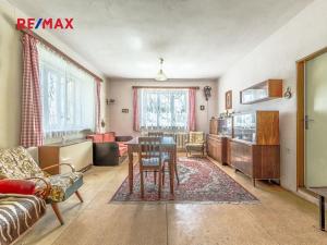 Prodej rodinného domu, Dobrovice, 180 m2
