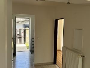 Prodej rodinného domu, Zbuzany, U Menhiru V, 180 m2