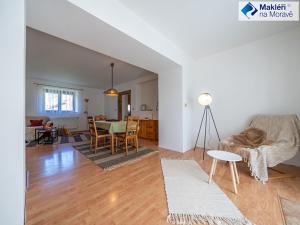 Prodej rodinného domu, Senička, 366 m2