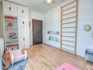 Prodej bytu 4+kk, Praha - Miškovice, Vrátenská, 90 m2
