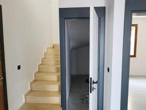 Prodej bytu 4+kk, Bijela (Бијела), Černá Hora, 105 m2