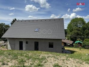 Prodej rodinného domu, Lužany, 180 m2