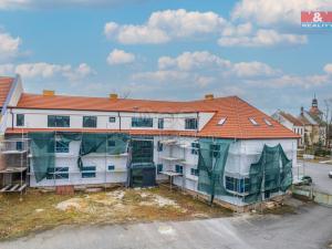 Prodej zemědělské usedlosti, Lišany, Pražská, 9000 m2