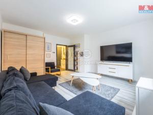 Prodej bytu 2+kk, Karlovy Vary - Drahovice, Kvapilova, 37 m2