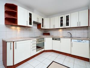 Prodej bytu 2+kk, Praha - Střešovice, Na Petynce, 38 m2