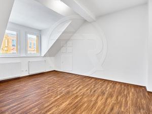 Prodej bytu 2+kk, Karlovy Vary, U Trati, 63 m2