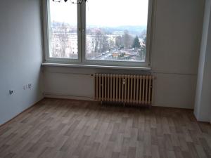 Pronájem bytu 2+kk, Ústí nad Labem, U Panského dvora, 34 m2