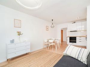 Prodej bytu 4+kk, Praha - Prosek, Ctěnická, 72 m2