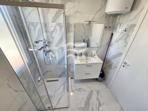 Prodej bytu 3+kk, Drač, Durrës, Albánie, 80 m2