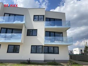 Prodej bytu 1+kk, Praha - Dolní Počernice, Černodolská, 35 m2