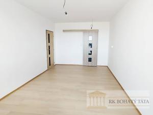 Prodej bytu 2+kk, Praha - Petrovice, Kurčatovova, 43 m2