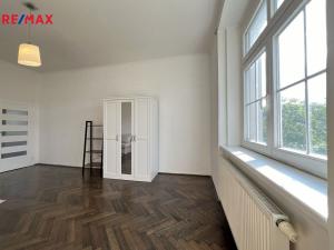 Pronájem bytu 3+kk, Praha - Smíchov, Pod tratí, 76 m2