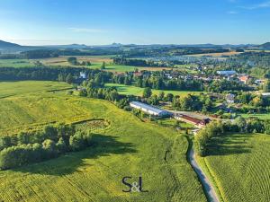 Prodej pozemku pro komerční výstavbu, Brniště, 13544 m2