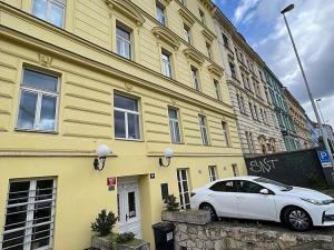 Prodej komerční nemovitosti, Praha - Smíchov, Radlická, 60 m2