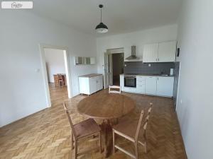 Pronájem bytu 3+kk, Praha - Žižkov, Škroupovo náměstí, 86 m2