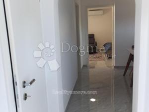 Prodej bytu 3+1, Vodice, Chorvatsko, 73 m2