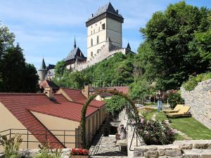 Prodej ubytování, Karlštejn, 287 m2