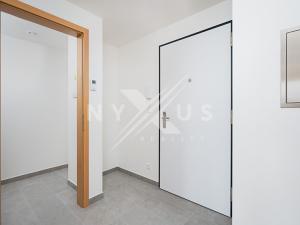 Pronájem bytu 2+kk, Praha - Vysočany, Smržových, 52 m2