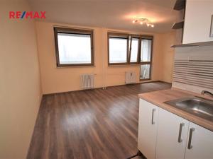 Pronájem bytu 1+kk, Kladno, Václava Rabase, 38 m2