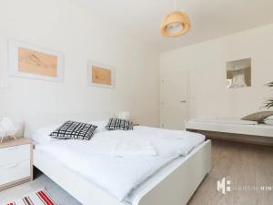 Pronájem bytu 2+kk, Praha - Dejvice, Lindleyova, 50 m2