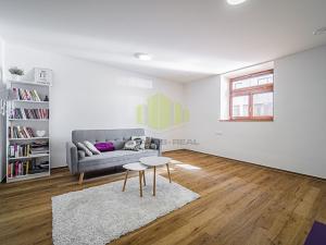 Pronájem bytu 2+1, Olomouc, Ibsenova, 82 m2