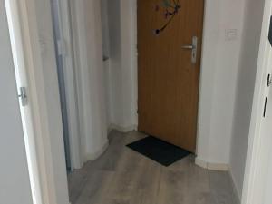 Pronájem bytu 2+kk, Teplice, gen. Svobody, 37 m2