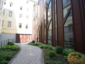 Pronájem bytu 2+1, Praha - Nové Město, Bolzanova, 91 m2