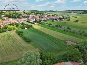 Prodej pozemku, Břežany, 1461 m2